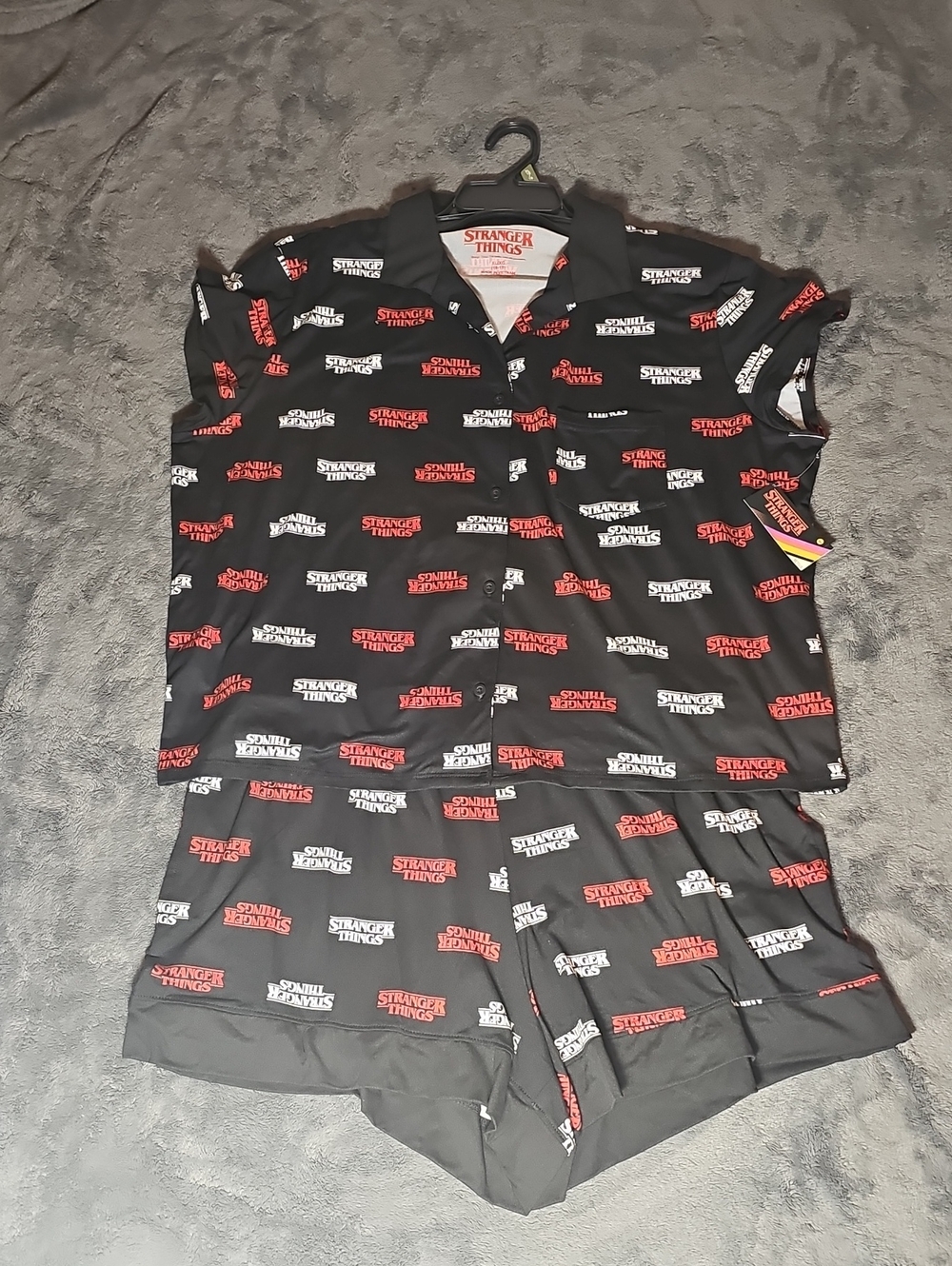 Netflix Stranger Things Short Pajama Set Size XL